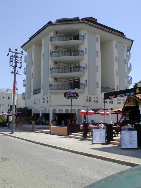 Apart Otel Avos 2*